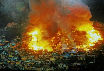 quartier medellin en feu