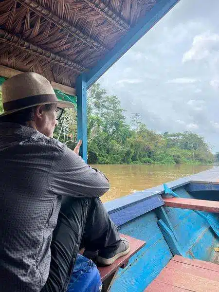 naviguer l'amazonie