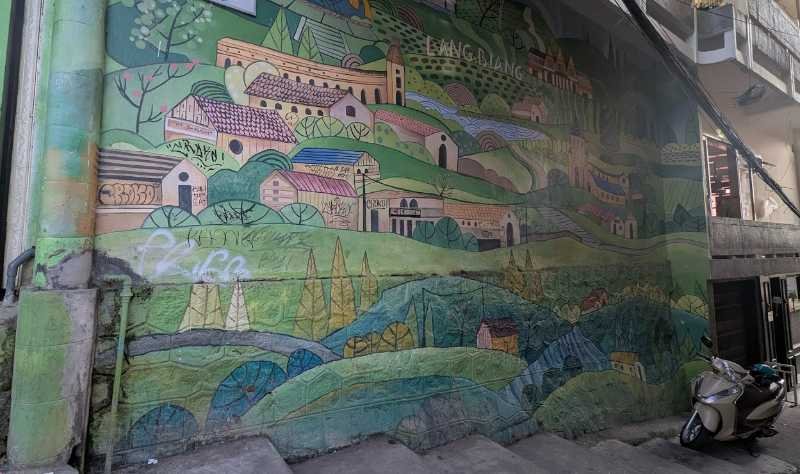 Dốc Ba Làng Street Art