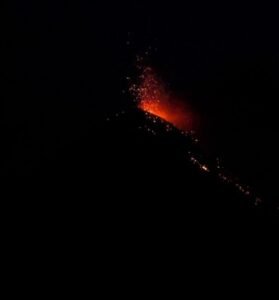 Fuego en éruption
